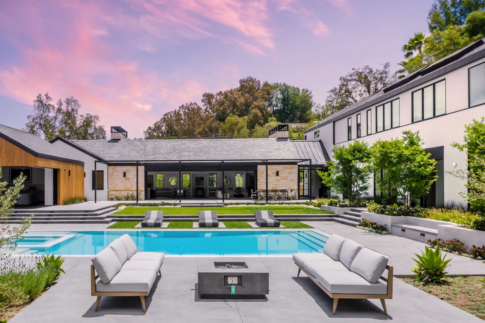 Modern home with outdoor lounge